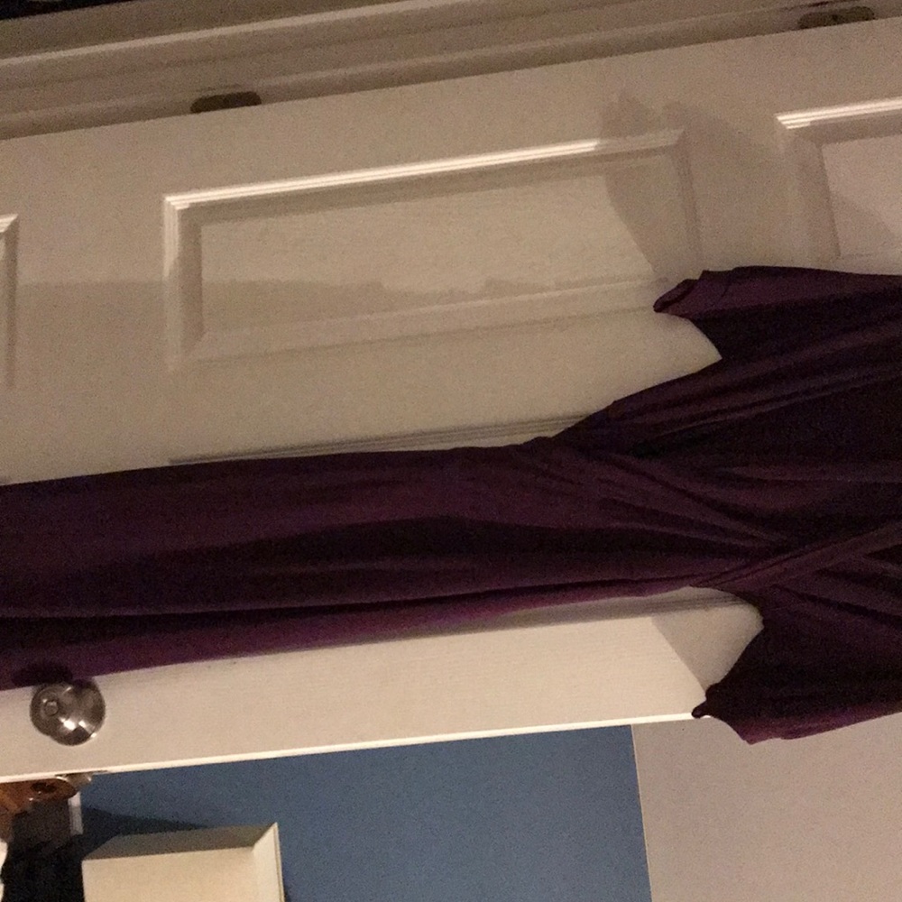 Dress - Picture 2 of 4